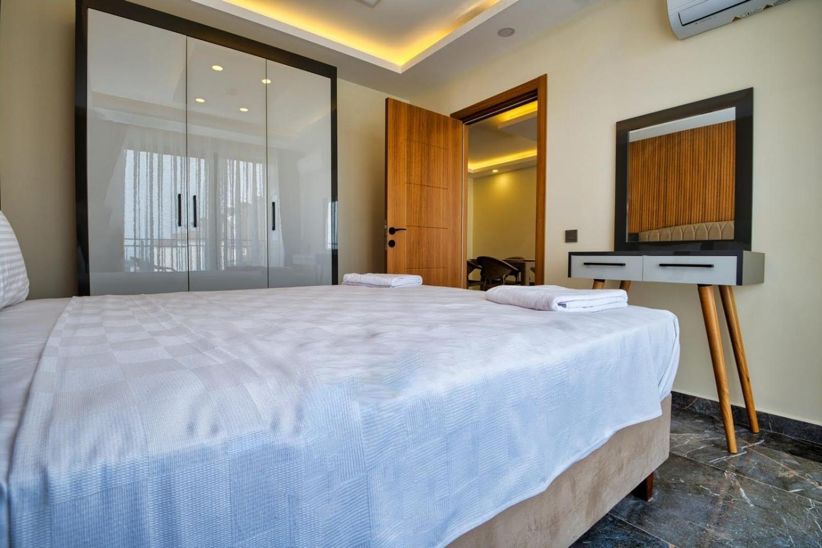 Laristone Suite Spa Hotel Aksu  Buitenkant foto