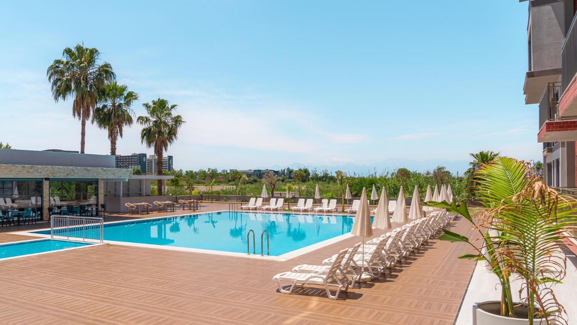 Laristone Suite Spa Hotel Aksu  Buitenkant foto