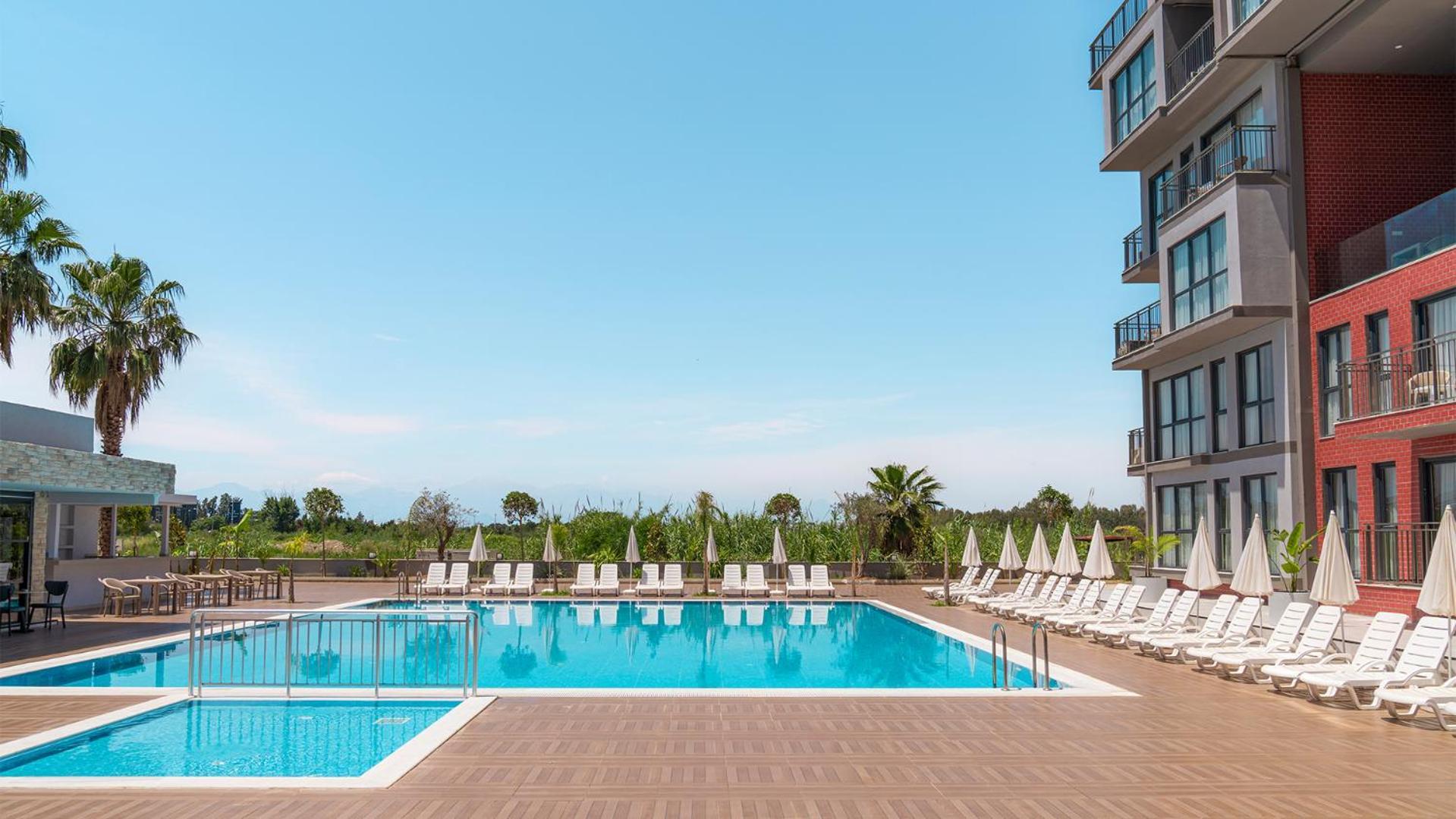 Laristone Suite Spa Hotel Aksu  Buitenkant foto